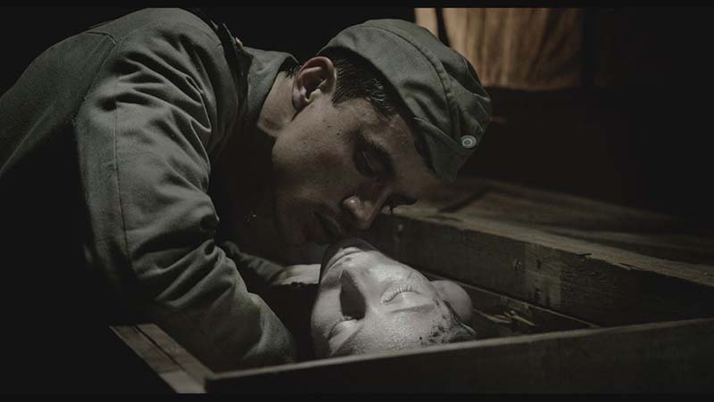 Eva no duerme, del director argentino Pablo Agüero.