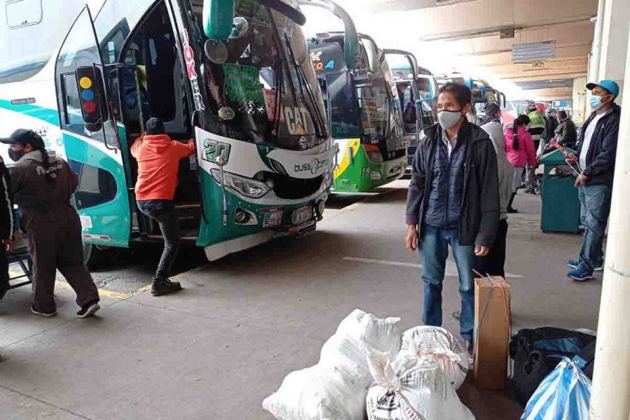 Ambiente en la Terminal Terrestre de Cuenca.