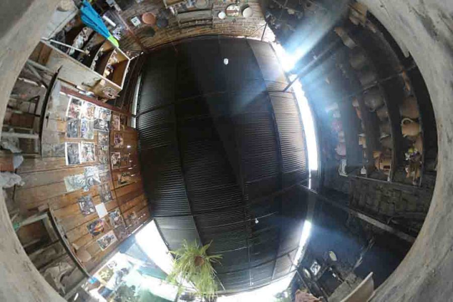 Interior de la Galería Encalada e Hijos en la calle Lamar 24 - 90.