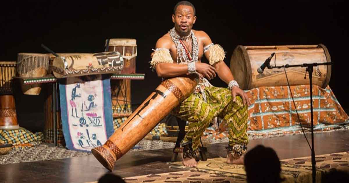 'El percusionista', de Gorsy Edú, obra de Guinea Ecuatorial es una de las obras que el festival presentará durante esta edición.