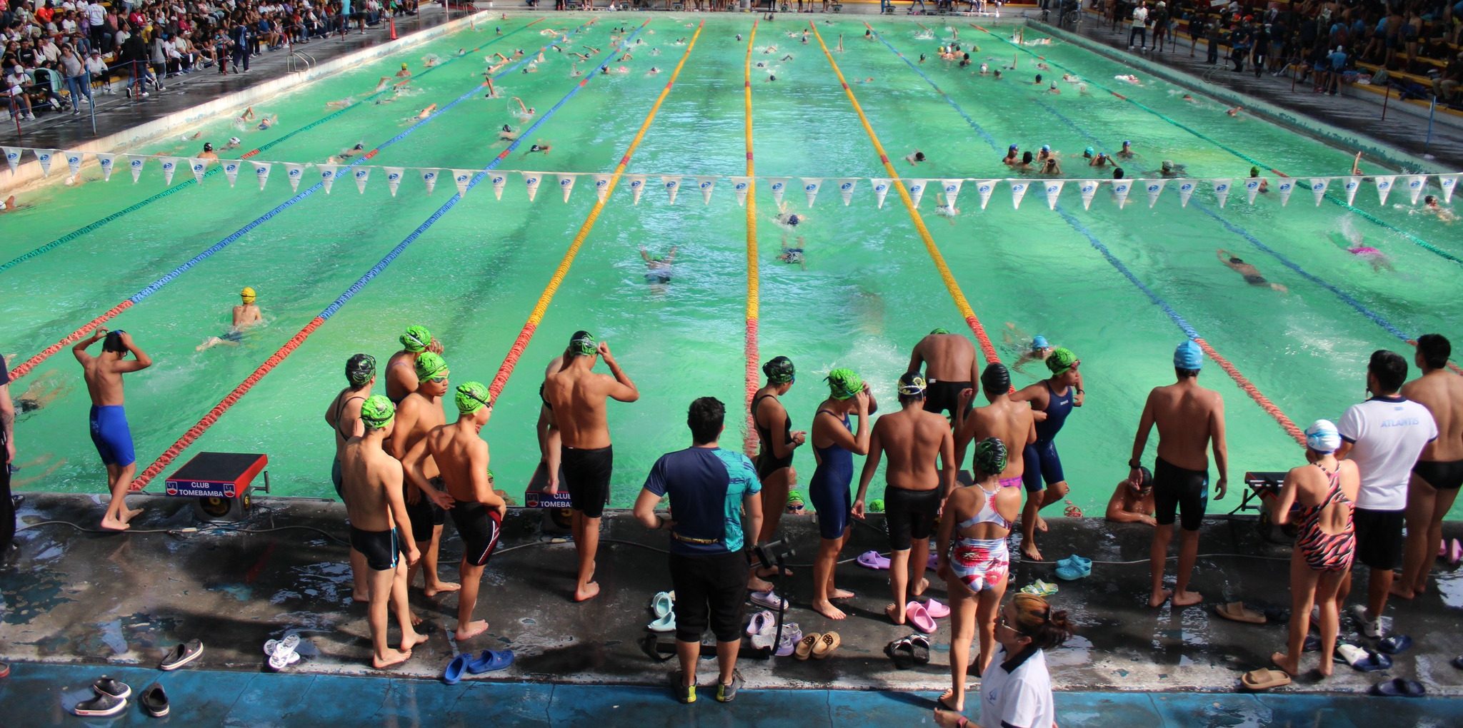 Natación