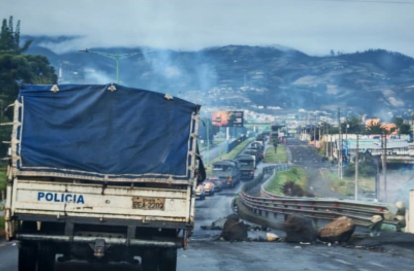 manifestantes aprehendidos por militares en Otavalo.