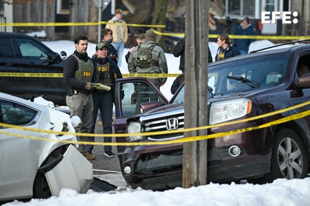 Policías, tras el atentado en Minnesota.